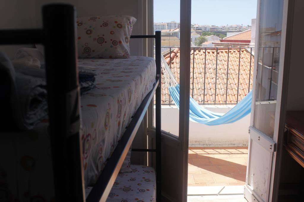 Lagos Central Hostel ภายนอก รูปภาพ